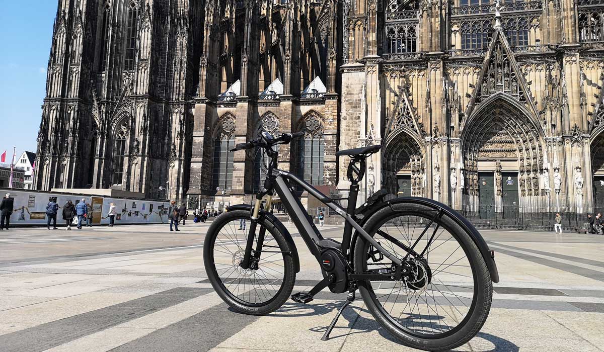 Radeln in Köln - mit dem Tourer HNF XD2 Urban unterwegs